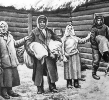 Жительницы с.Фоминичи с захваченными ими немцами