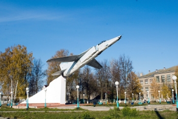 Памятник летчикам, погибшим на войне