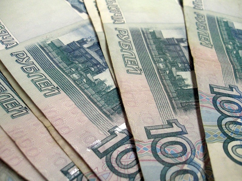 Преступник обманул пенсионерку на 15 тысяч рублей
