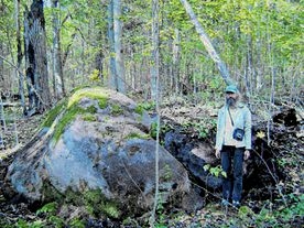 В Кировском районе найден загадочный гром-камень