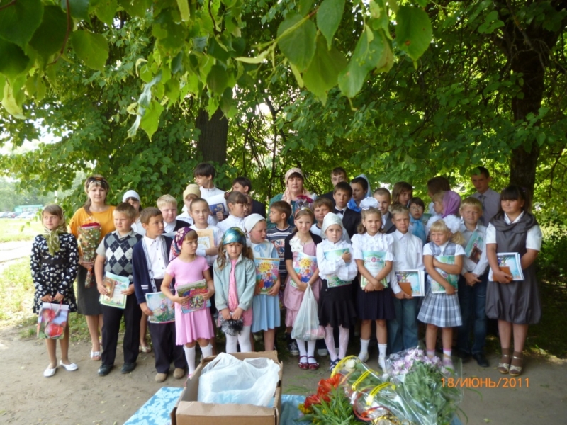 Воскресная школа при храме Невского весело завершила учебный год