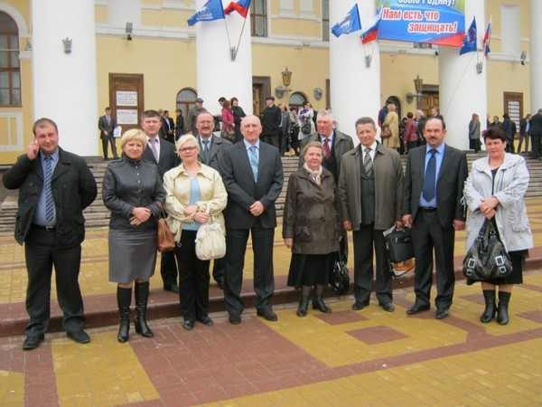 Кировские единороссы отпраздновали 10-летие калужского отделения "ЕР"