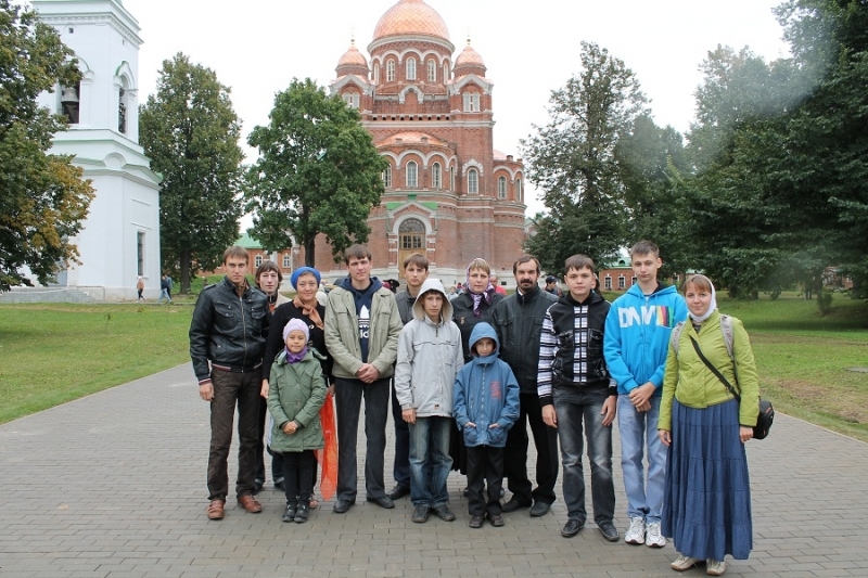 Прихожане Александро-Невского храма совершили паломничество на Бородинское поле
