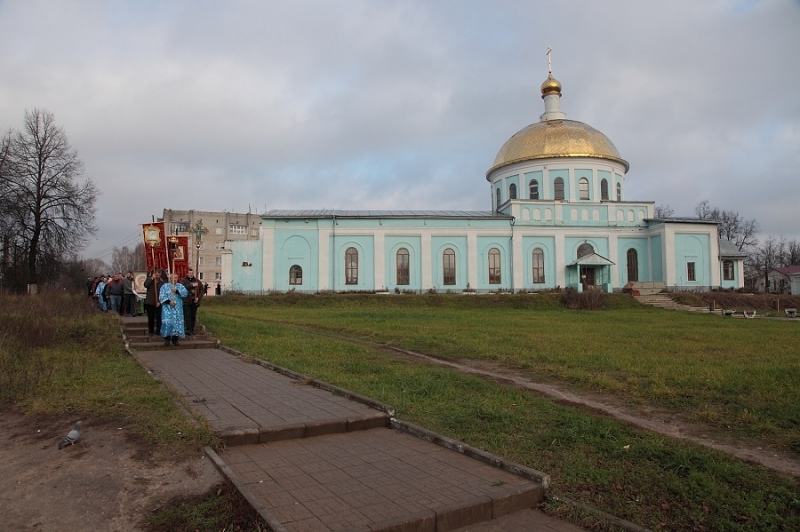 В Кирове прошли крестный ход и посвящение в кадеты