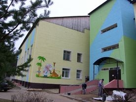 Кировскую ЦРБ раскрасили яркими красками