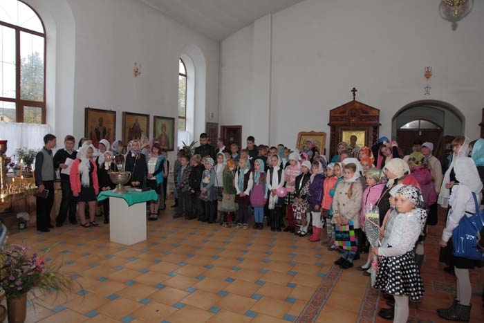 В воскресной школе Александро-Невского собора начался учебный год
