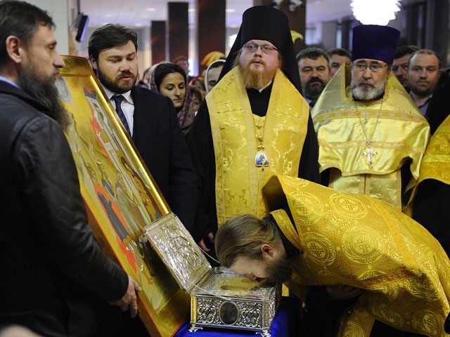 Кировские христиане отправились поклониться Дарам волхвов в Москве