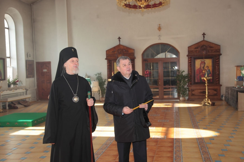 Артамонов: Архиепископ Максимилиан в своих фото смотрит на мир сквозь свое сердце!
