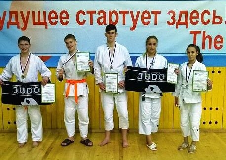 Кировские дзюдоисты победили на открытом первенстве области
