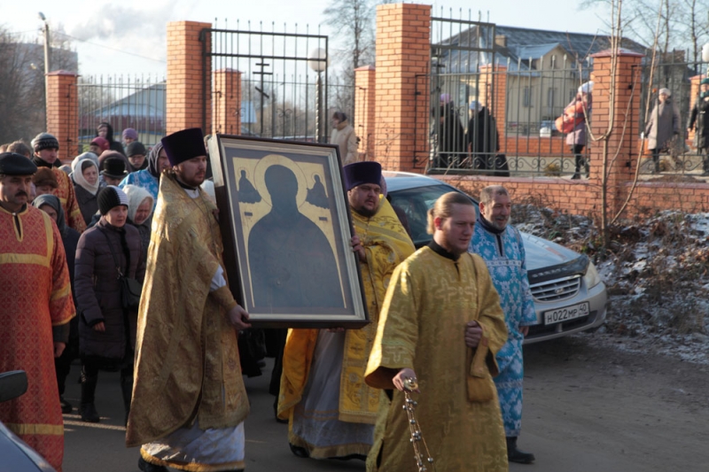 27 ноября в Невский собор снова привезут мощи свт. Николая