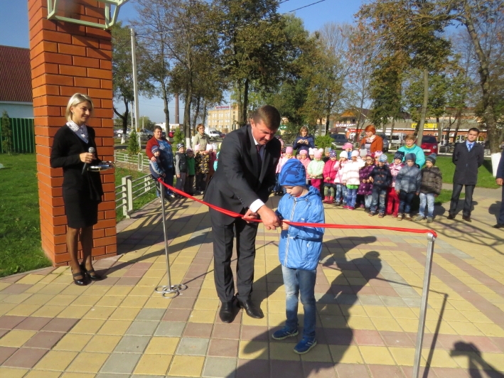 Детский сквер на Пролетарской официально открыт